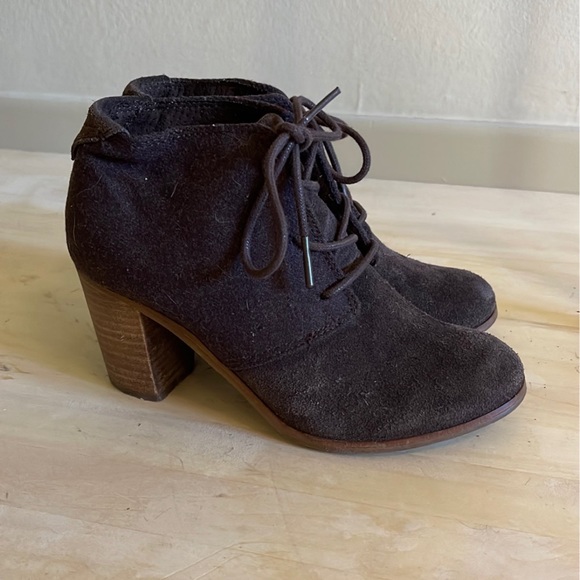 TOMS Bundle - Picture 3 of 11